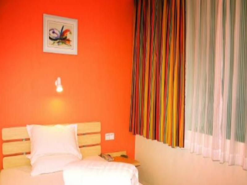 7Days Inn Xianning Hot Spring Pedestrian Street Shopping Park 外观 照片