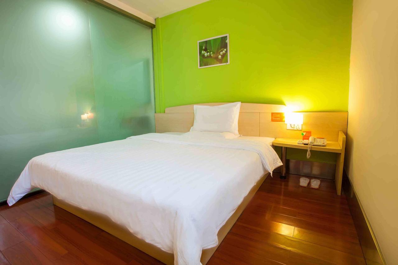 7Days Inn Xianning Hot Spring Pedestrian Street Shopping Park 外观 照片